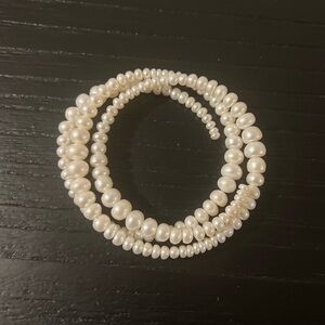 Elegant Pearl Bracelet